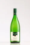 <div style="letter-spacing:6px;font-size:70%"> 2024 </div> Riesling <br><small> halbtrocken </small>